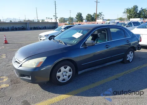 2006 Honda Accord 2.4 Lx из США, поврежденный, VIN 1HGCM56426A000921
